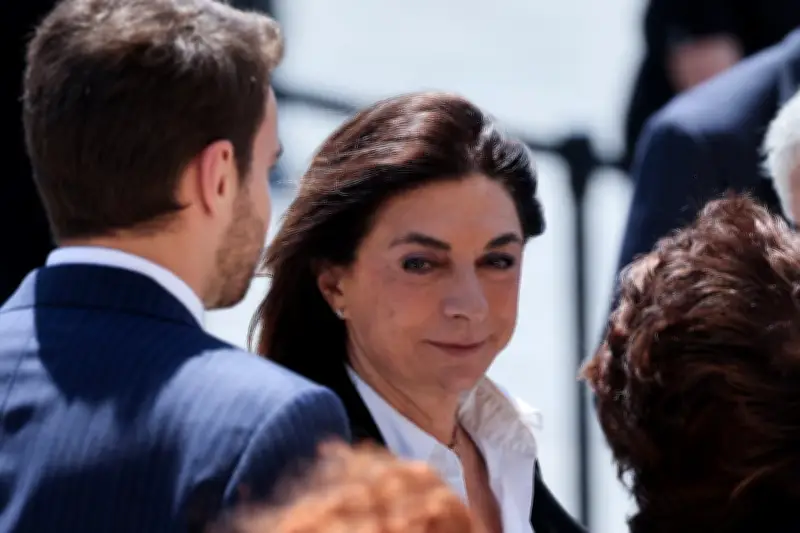 Martine Vassal reprend la devise pétainiste 'Travail, Famille, Patrie' lors d'un débat télévisé