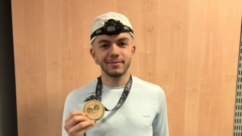 Mathéo Nalais du CAS brille à la Backyard du Pont-du-Gard avec 120 km parcourus