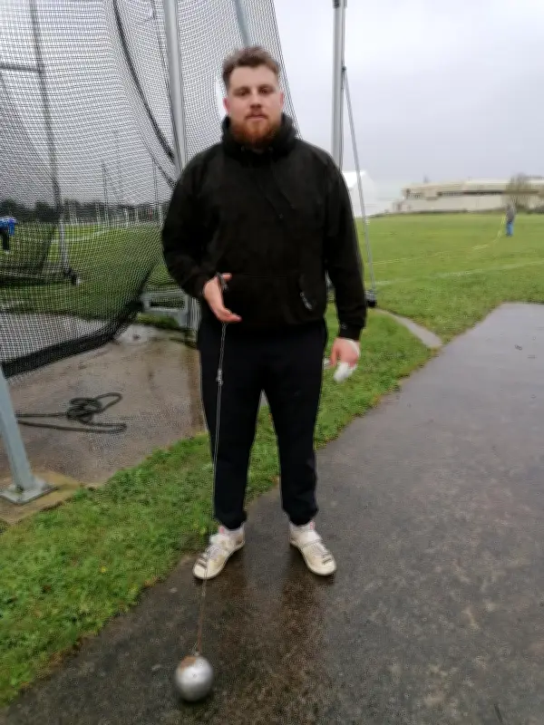 Mathys Pinson brille malgré les obstacles à Nice