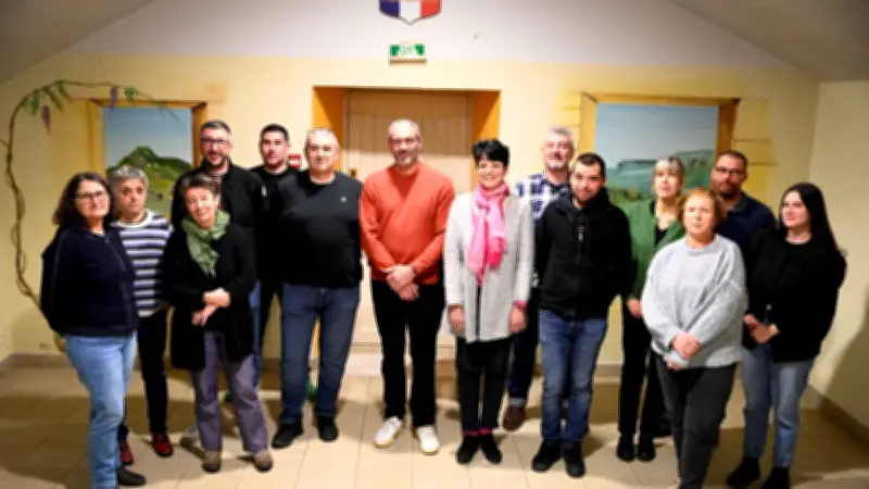 Mattieu Pascual présente sa liste "L'avenir communal" pour les élections municipales