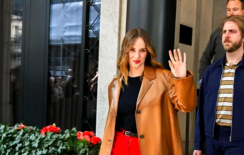 Maya Hawke de Stranger Things épouse Christian Lee Hutson lors d'un mariage star à New York