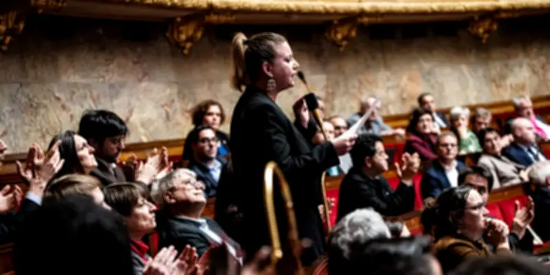 Mélenchon appelle au calme après la mort d'un jeune à Lyon, rejette tout lien avec LFI