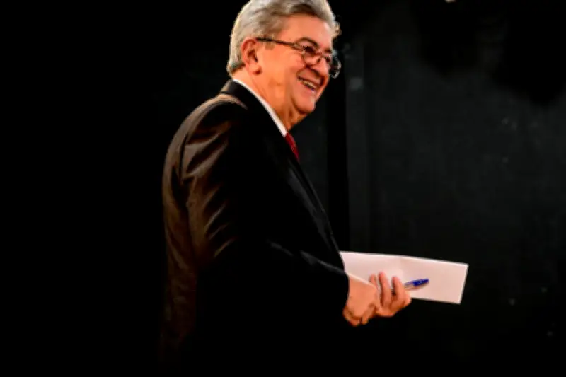 Mélenchon face au Nouvel Obs : « Le petit-bourgeois votera insoumis en 2027 »