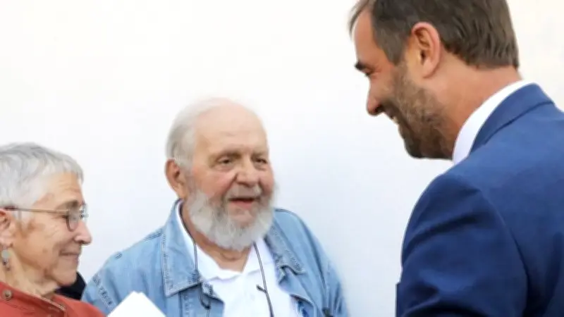 Montpellier pleure Yves Jarrousse, figure emblématique de la natation et de la médecine