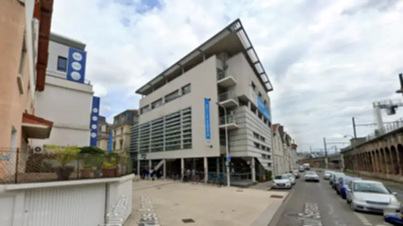 Mort de Quentin à Lyon : Darmanin accuse l'ultragauche, LFI se défend