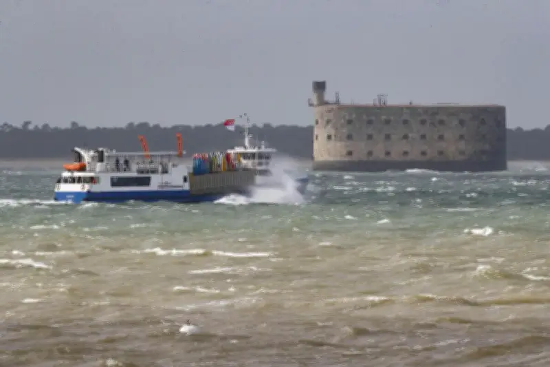 Météo défavorable : la liaison maritime Fouras-Île d'Aix suspendue ce mercredi