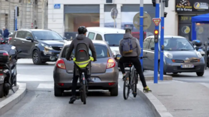 Municipales 2026 en Occitanie : Vélo Occitanie presse les candidats d'intégrer le cyclisme