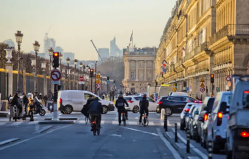 Municipales 2026 : la vérité sur les pistes cyclables parisiennes face aux fake news