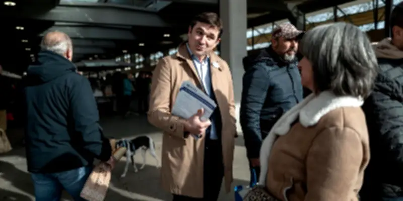 Municipales 2026 : les fissures s'élargissent entre LR et l'extrême droite