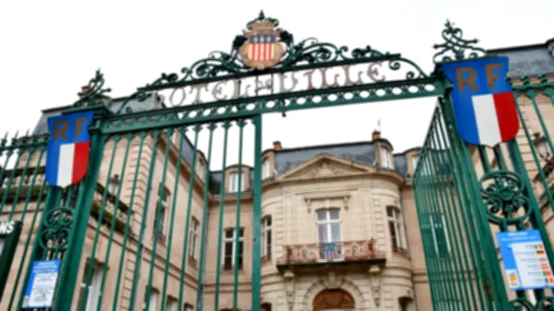Municipales 2026 à Millau : PS et LR en tête, qui succédera à la mairie ?
