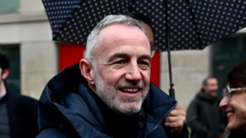 Municipales 2026 à Paris : Emmanuel Grégoire dévoile son programme éducatif ambitieux