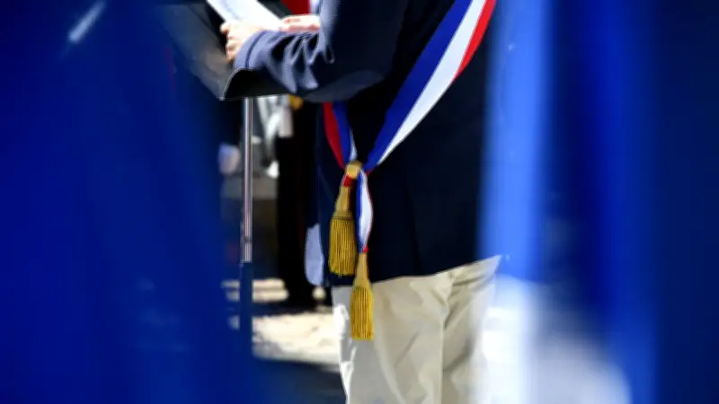 Municipales 2026 : peut-on être élu maire sans résider dans la commune ?