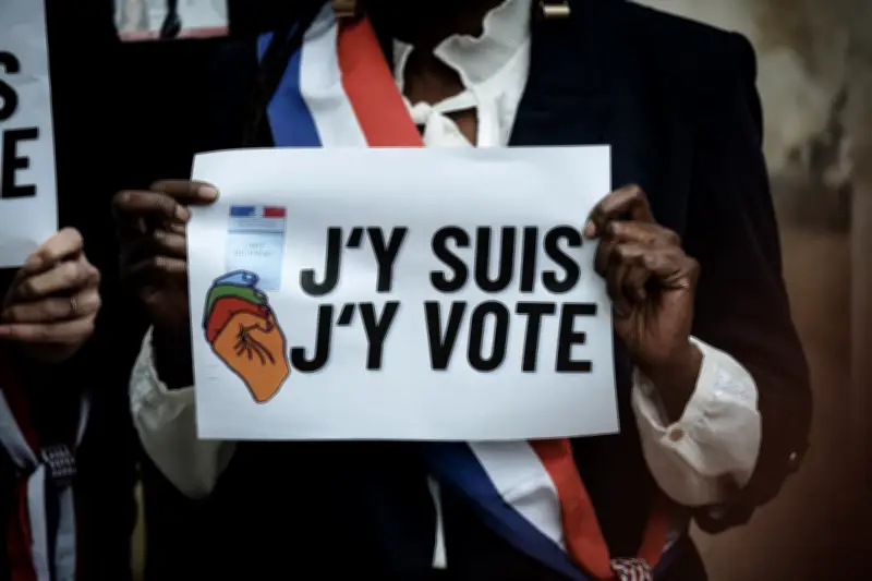 Municipales : les étrangers sans droit de vote réclament une citoyenneté au-delà du papier administratif