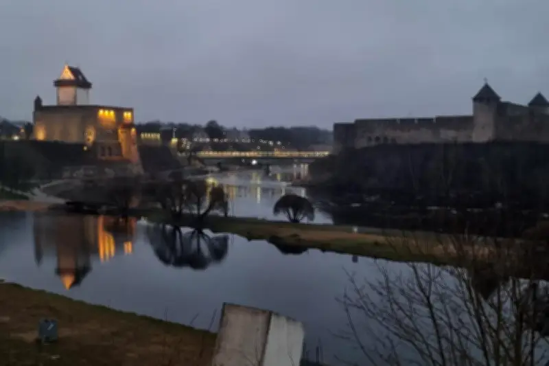 Narva, ville frontalière estonienne face à la Russie : une population russophone inquiète