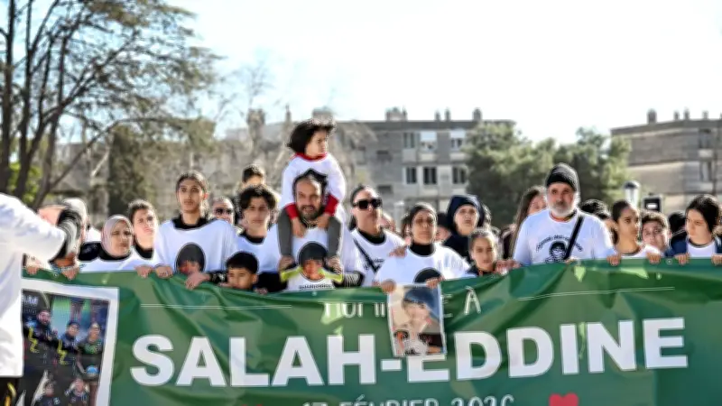 Nîmes : 3 000 personnes rendent un dernier hommage à Salah-Eddine, 8 ans, fauché par un chauffard