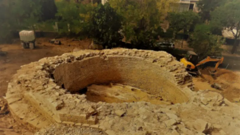 Nîmes : l'association Les Trois Tours alerte les candidats municipaux sur l'enceinte romaine menacée