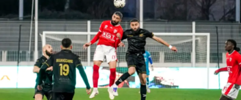 Nîmes Olympique : une efficacité aérienne remarquable et des statistiques révélatrices