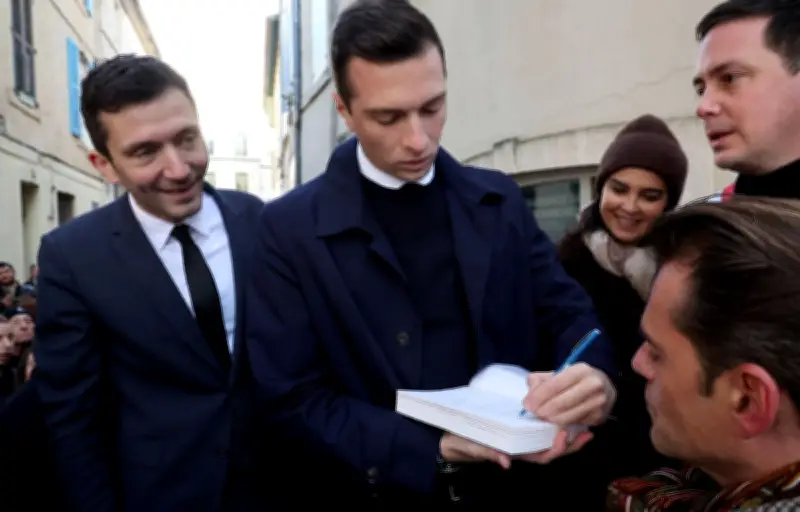 Nîmes : une nouvelle élue LR rejoint le RN, fragilisant la majorité municipale