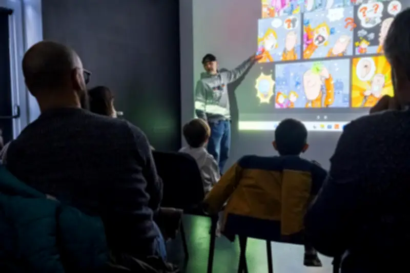 Nontron : succès d'une animation BD sans texte à la Micro-Folie