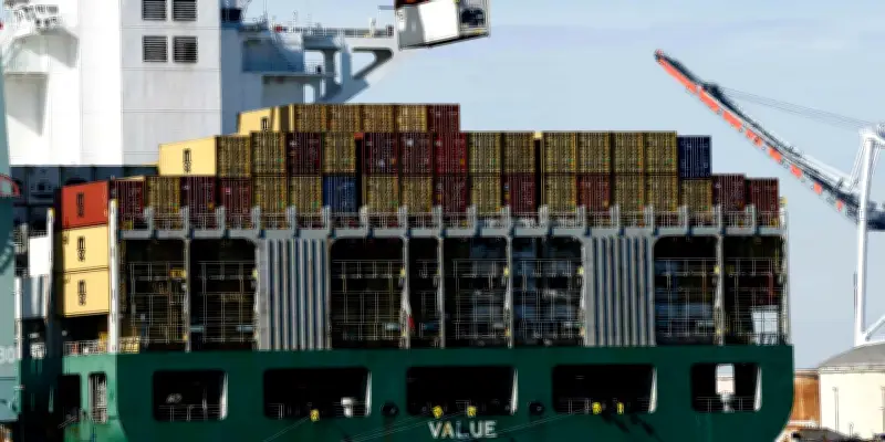 Nouvelle surtaxe de 10% sur les importations américaines après le revers de la Cour suprême