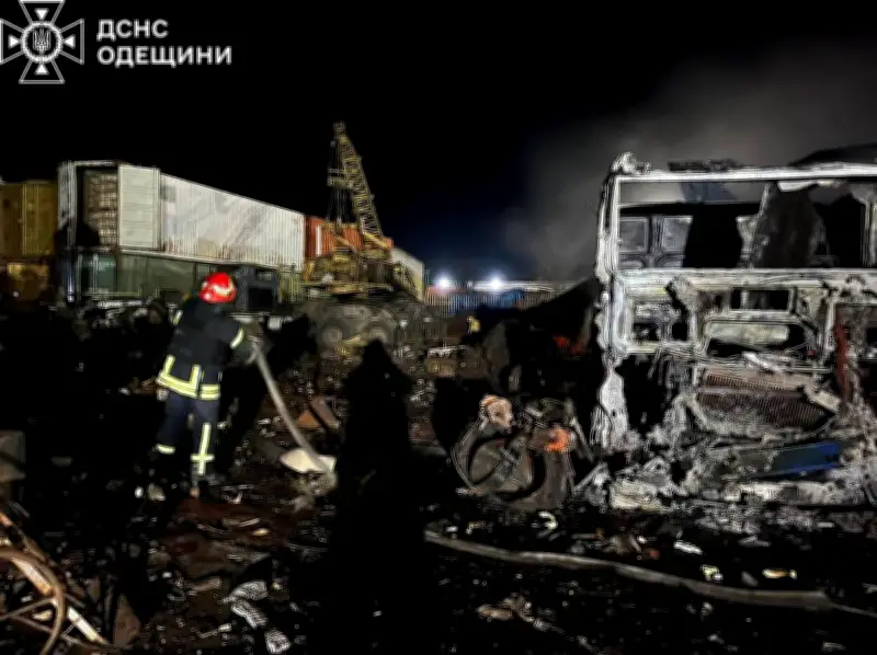 Nouvelles frappes russes en Ukraine : trois morts civils à la veille du 4e anniversaire du conflit