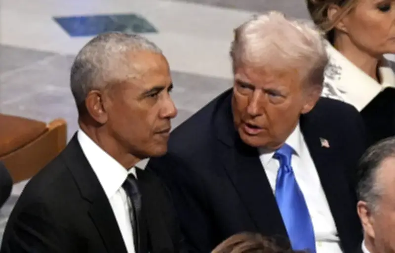 Obama dénonce la radicalisation du discours politique américain comme un 'spectacle de clowns'