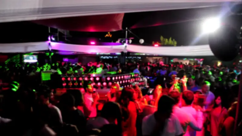 Occitanie : Contrôles renforcés dans les établissements de nuit après le drame de Crans-Montana