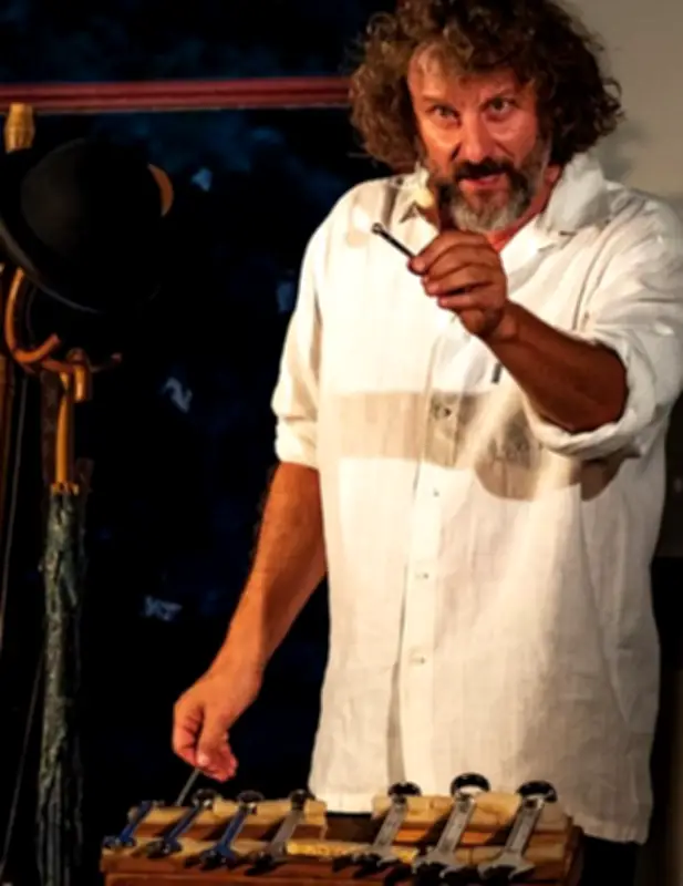 Olivier Ponsot, le conteur boxeur, invite au voyage poétique à la Salle Europe