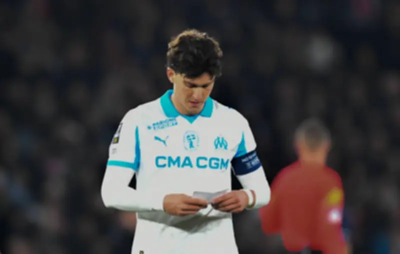 OM contre Strasbourg : Un match crucial au Vélodrome dans un contexte tendu