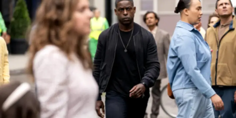 Paradise saison 2 : Sterling K. Brown dans une dystopie suburbaine sur Disney+