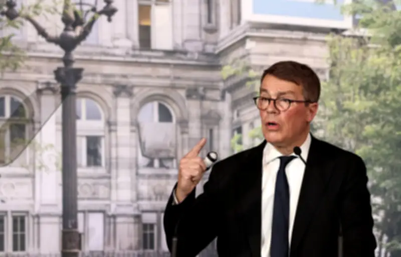 Paris : les familles de victimes dénoncent une enquête administrative décevante sur un bibliothécaire accusé