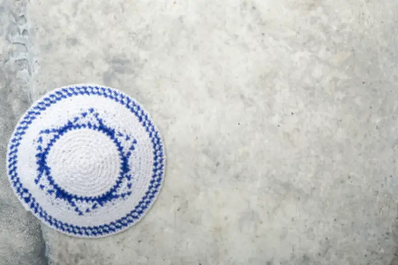 Paris : un adolescent juif de 13 ans agressé, un suspect interpellé