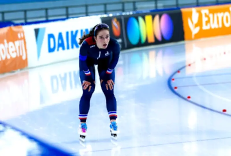 Patinage de vitesse : la passion de voler sur glace de Violette Braun et Timothy Loubineaud