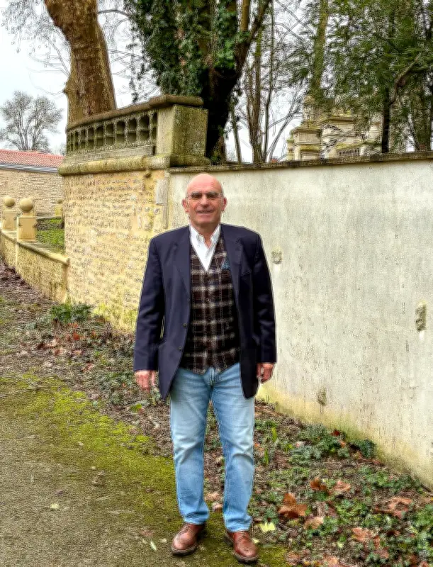 Patrick Ramos, ancien rugbyman, s'engage pour Salles-sur-Mer avec une écoute renforcée