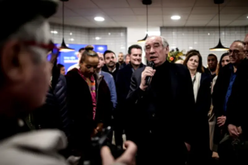 À Pau, la gauche divisée tente de déloger François Bayrou de la mairie
