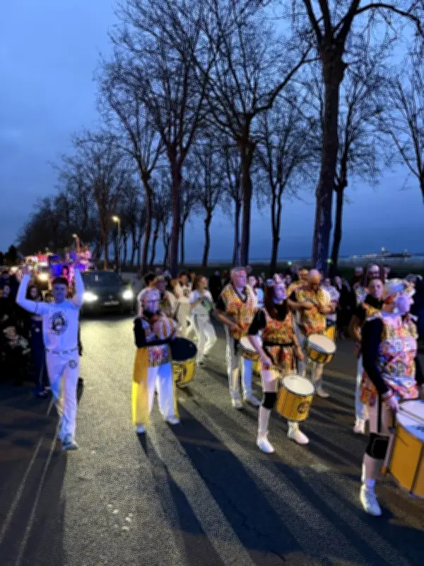 Pauillac célèbre le carnaval « Soleil et Samba » avec succès