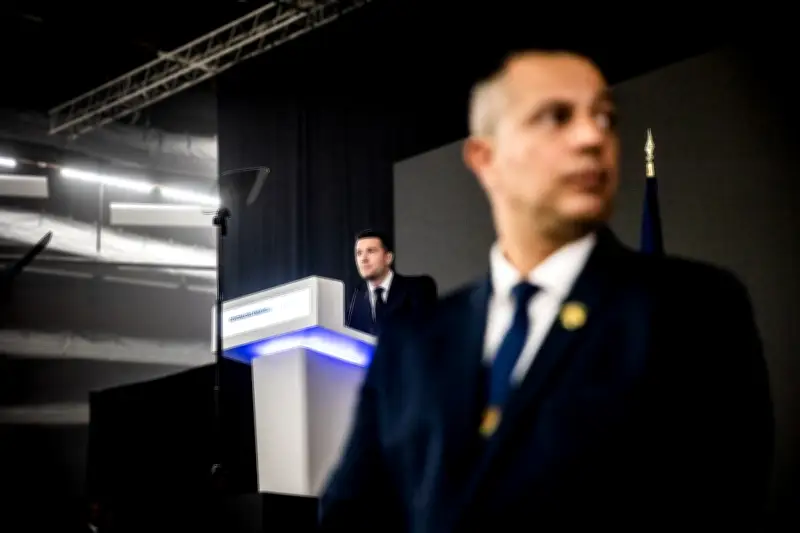 À Perpignan, Bardella cible l'ultragauche mais ignore l'extrême droite