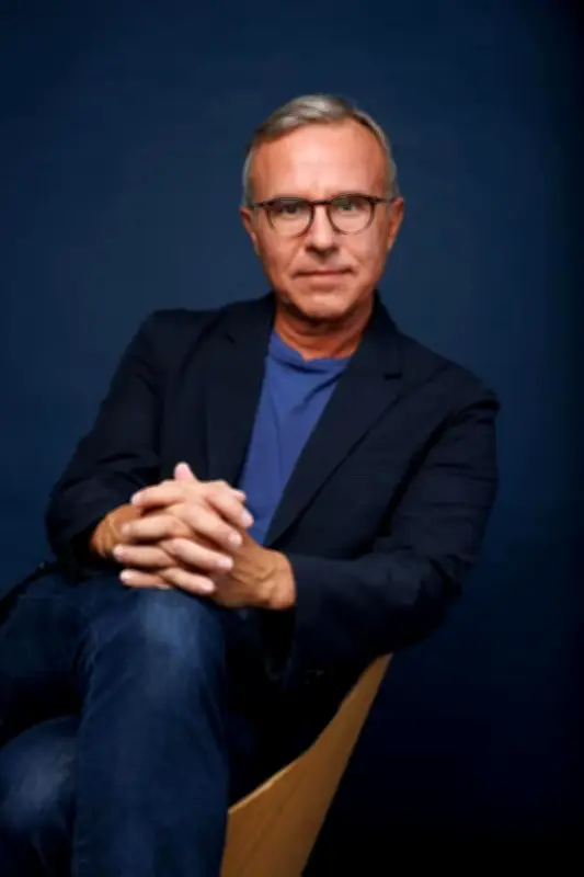 Philippe Besson à Saint-Médard-en-Jalles pour dédicacer son nouveau roman