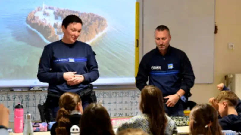 Policiers et collégiens unis contre le cyberharcèlement dans l'Hérault