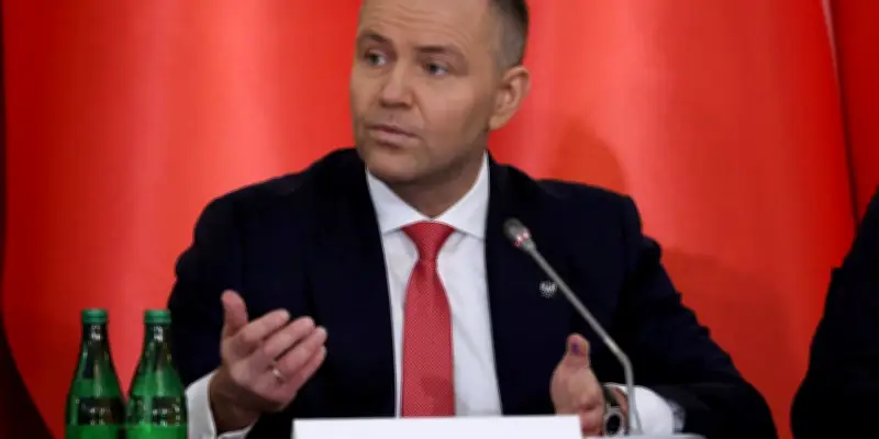 Pologne : le président Nawrocki oppose son veto à la réforme du Conseil de la magistrature