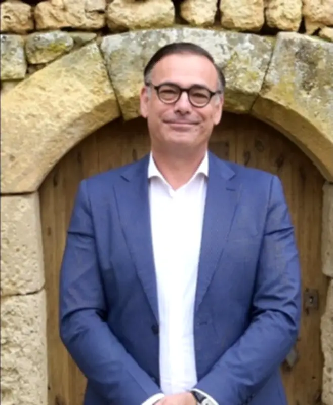 Pont-l'Abbé-d'Arnoult : le maire sortant dévoile son programme pour un second mandat