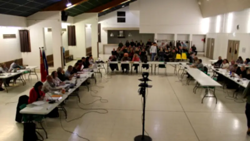 Pont-Saint-Esprit : Débat budgétaire 2026 houleux lors du dernier conseil municipal