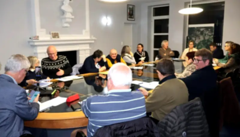 Pontonx-sur-l'Adour : Débat houleux sur les finances municipales 2025
