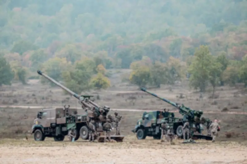 Pourquoi chaque armée se proclame la première du monde selon Anatole France