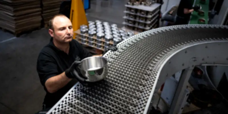 Précarité professionnelle en hausse : CDI en baisse, CDD et intérim en progression