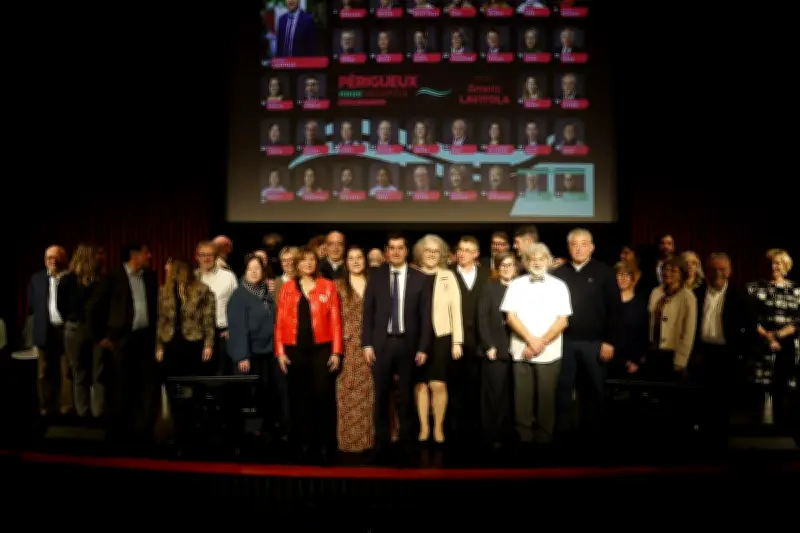 Périgueux : Émeric Lavitola dévoile sa liste complète pour les élections municipales