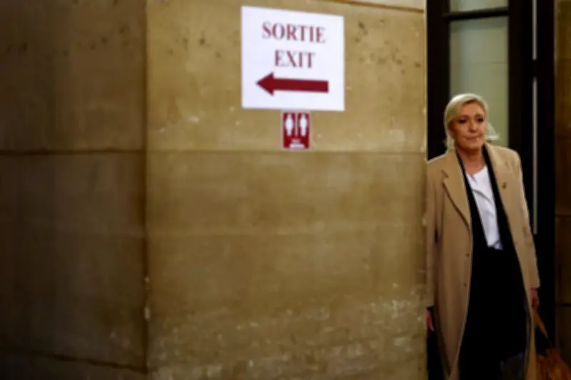 Procès des assistants européens du FN : une plaidoirie en faveur de Marine Le Pen