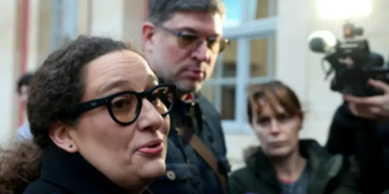 Procès en appel du harcèlement scolaire d'Evaëlle : la mère implore justice à Versailles