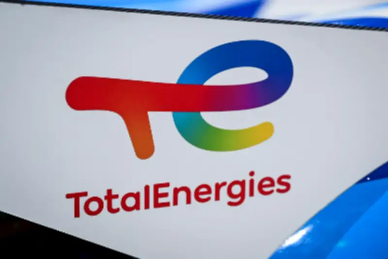 Procès historique de TotalEnergies : la loi sur le devoir de vigilance à l'épreuve