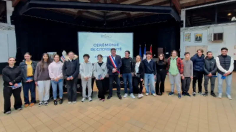 Pérols célèbre l'engagement démocratique des jeunes majeurs lors d'une cérémonie citoyenne